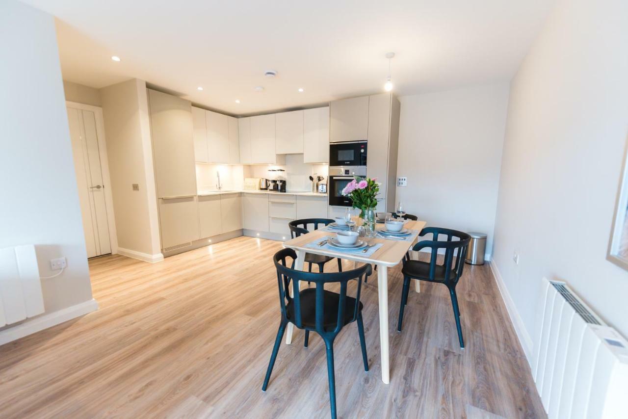 5 Star Brand New City Centre Apartment Белфаст Екстер'єр фото